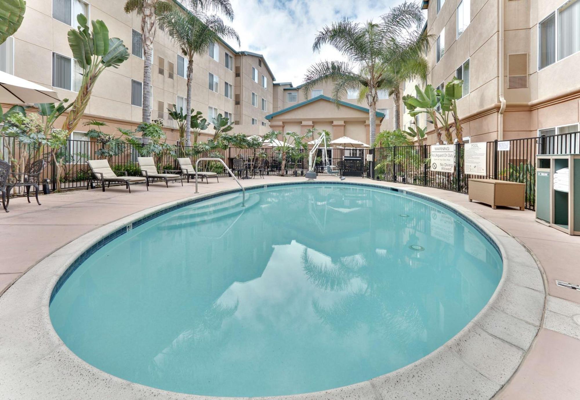 Homewood Suites By Hilton San Diego-Del Mar Exterior photo